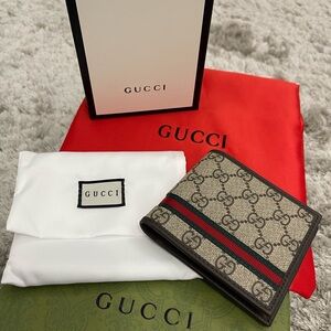 Gucci wallet